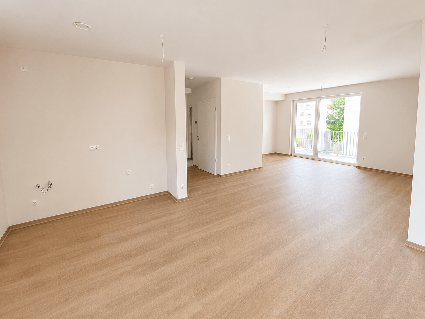 Wohnzimmer mit Küchenbereich (Referenzbild)