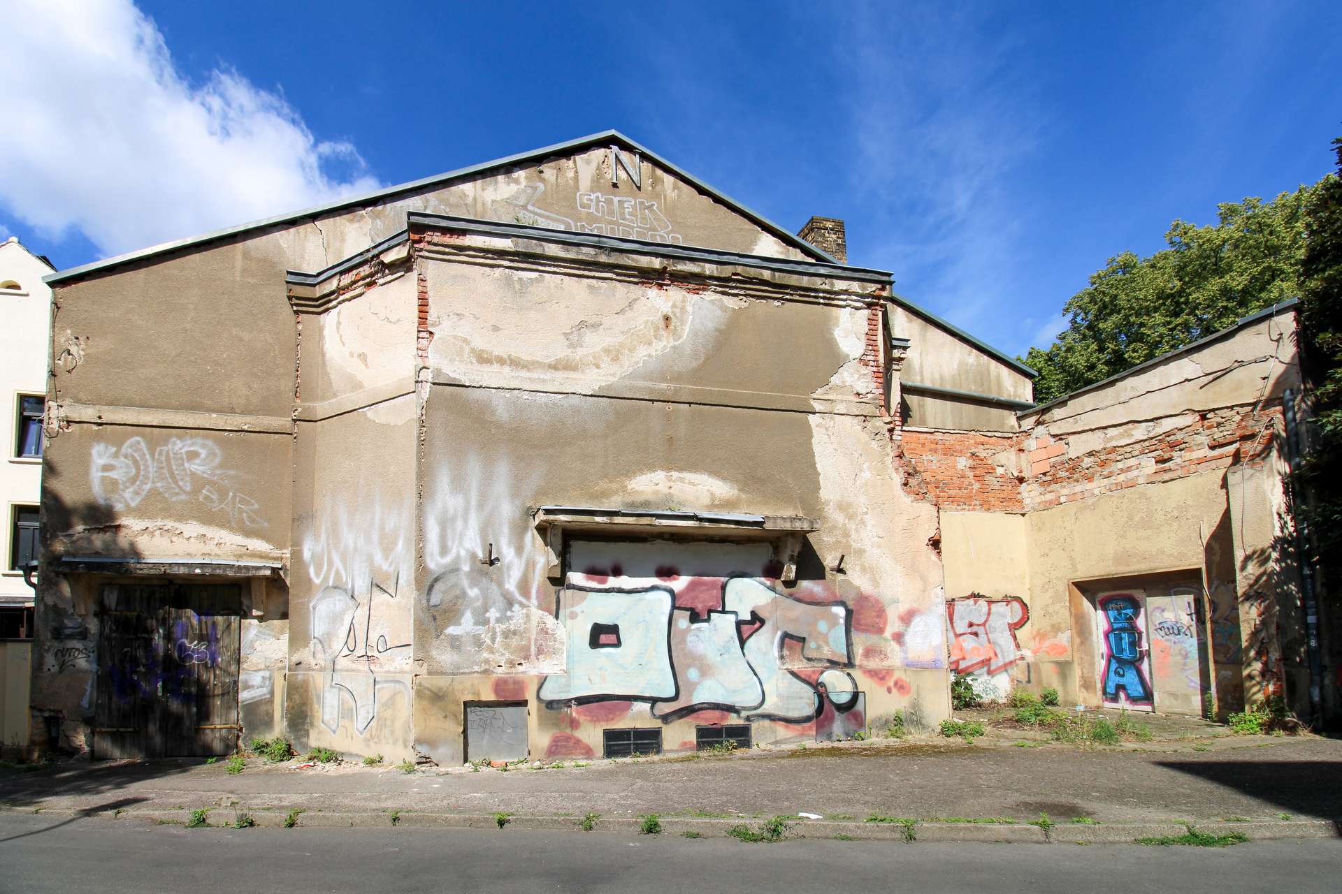 Außenansicht Eingang altes Kino, Leipzig (Mockau-Nord)