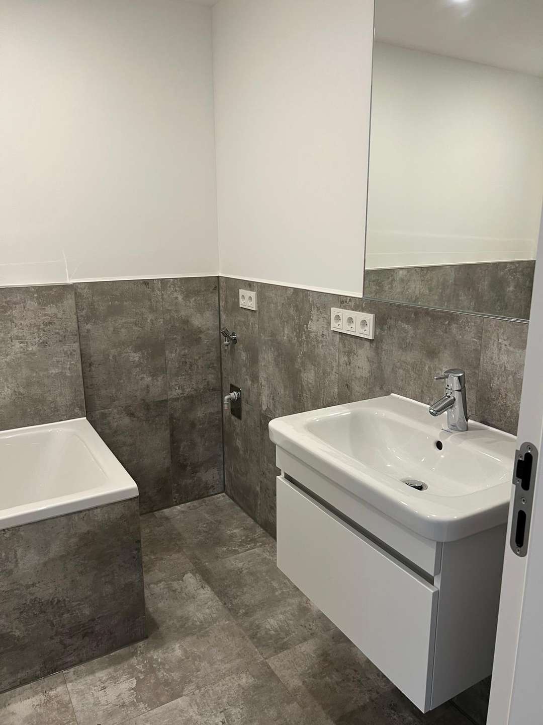 Bad mit Wanne, Leipzig (Gohlis-Süd)