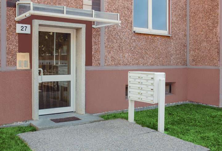Beispiel Hauseingang, Magdeburg (Neue Neustadt), Dequeder Straße 24