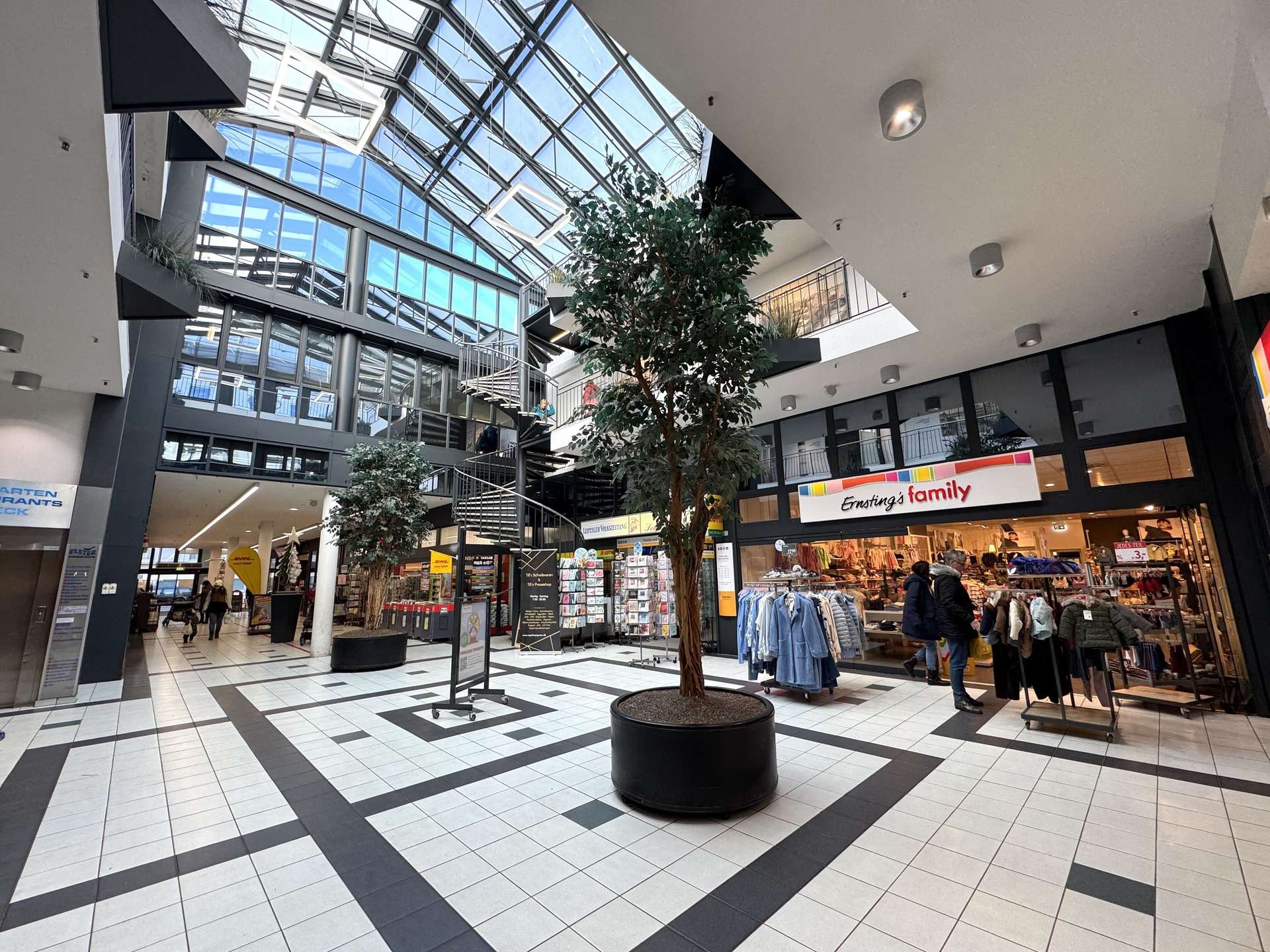 Passage, Leipzig (Plagwitz), Zschochersche Straße 48