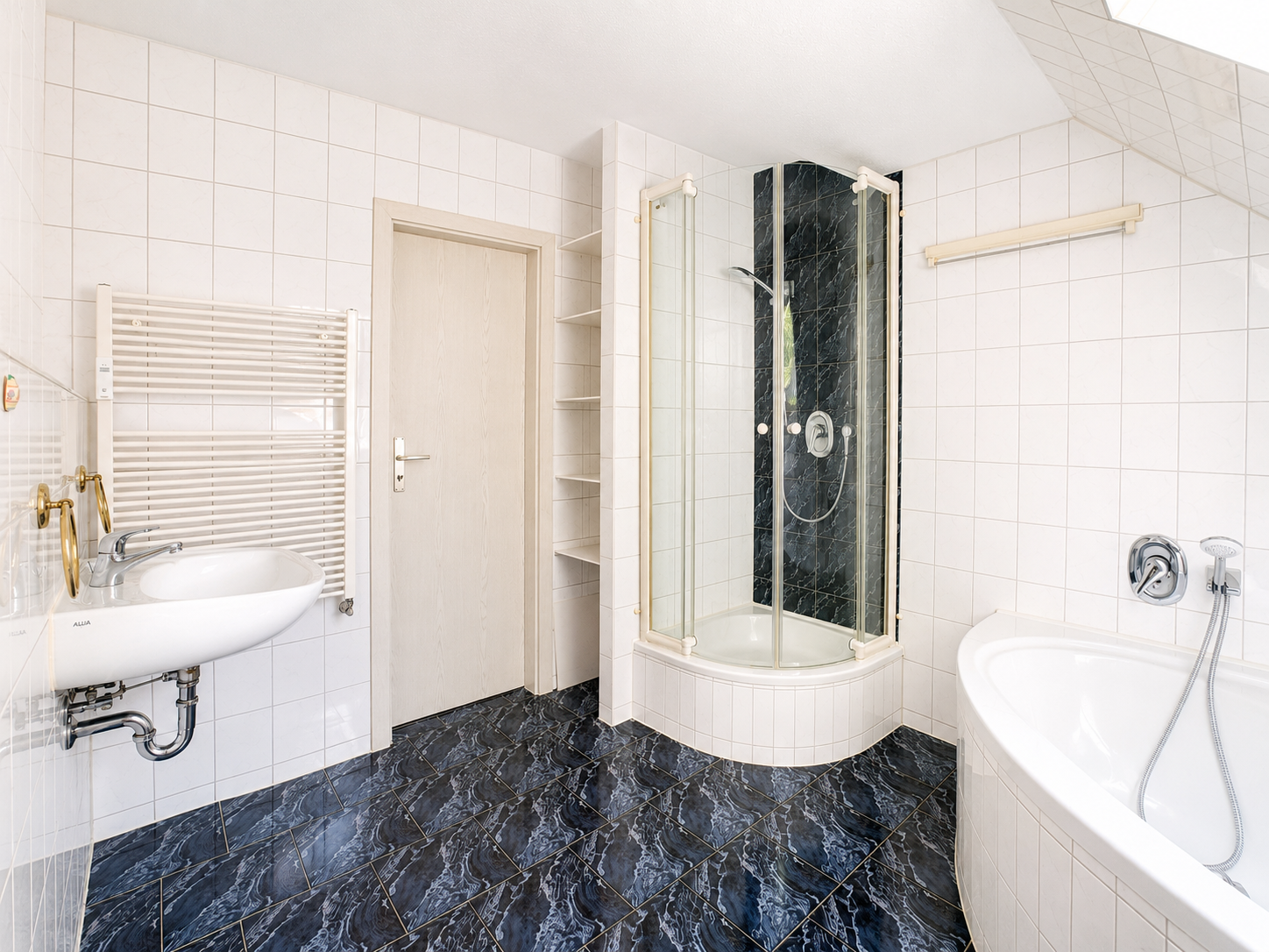 Bad, Chemnitz (Hilbersdorf), Klarastraße 24