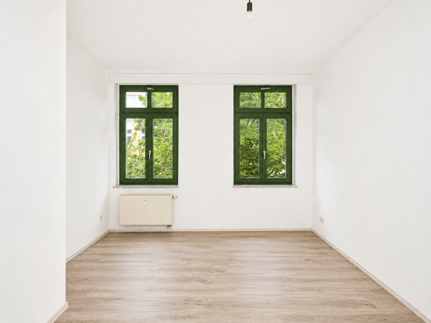 Schlafzimmer mit neuem Boden, Chemnitz , Klarastraße 35
