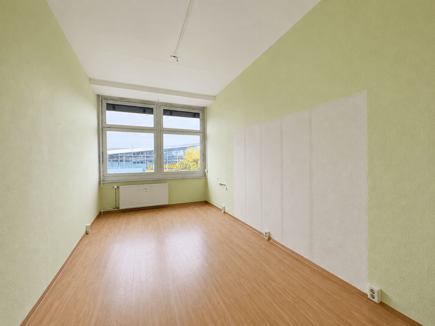 Raum, Leipzig (Grünau-Mitte), Stuttgarter Allee 6